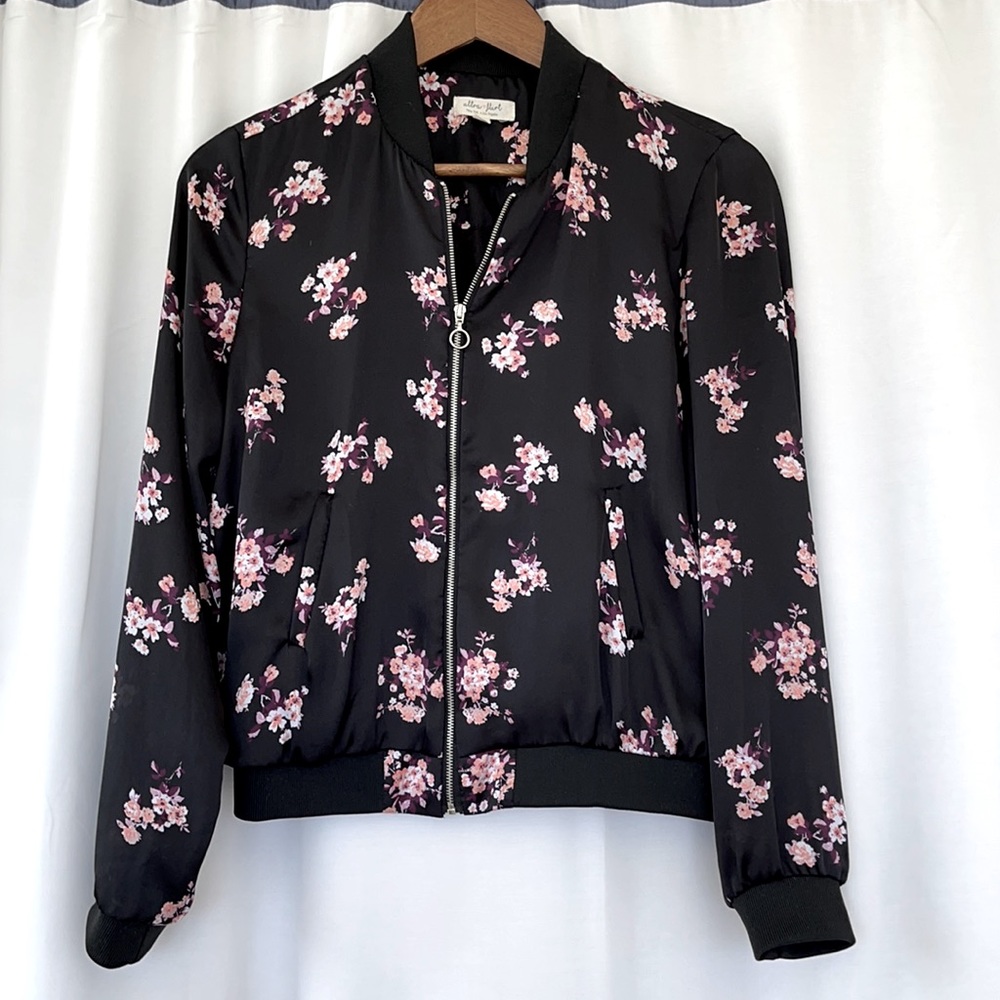 Floral Bomber Jacket Size Small